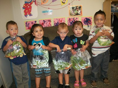 kids with veggies