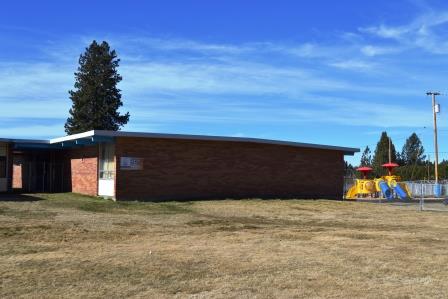 chiloquin building